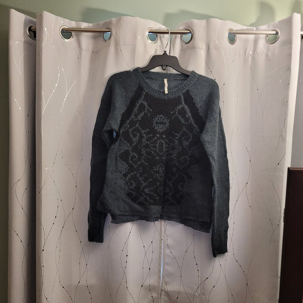 Crew Neck Sweater with graphic print